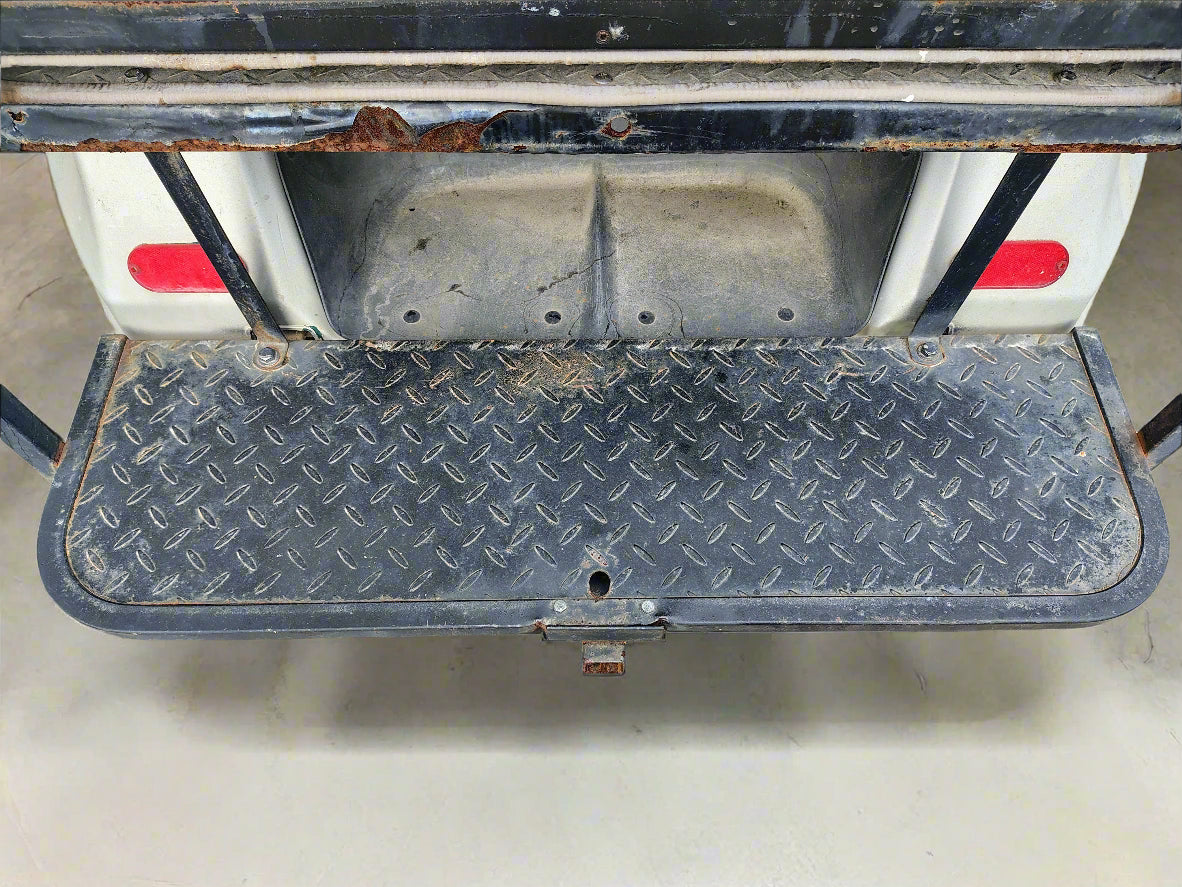 Golf cart bag bottom holder